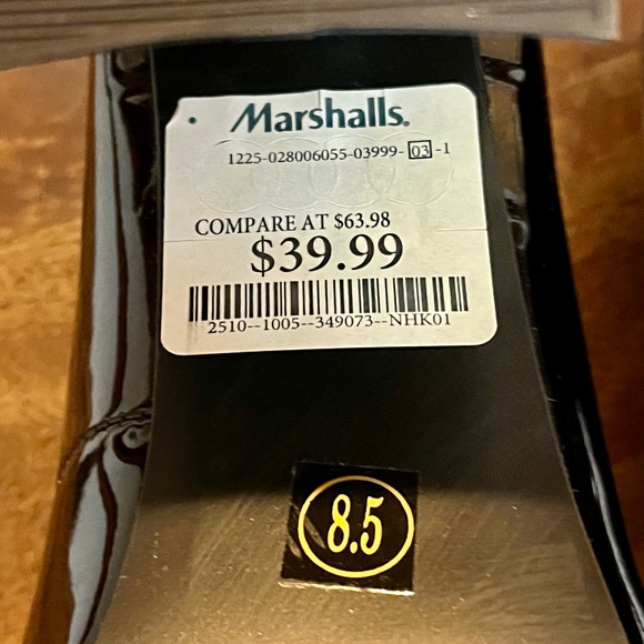 Steve Madden patent black pumps. New with tag - Picture 4 of 13